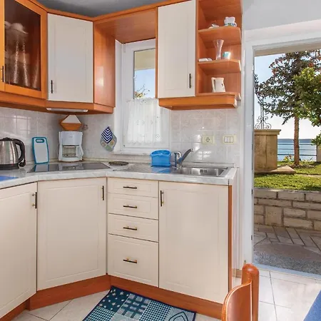 1 Bedroom Stunning In Lägenhet *