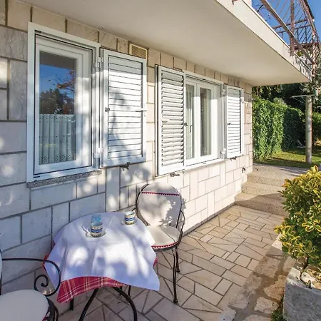 Apartman 1 Bedroom Lovely In *