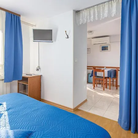 1 Bedroom Stunning In