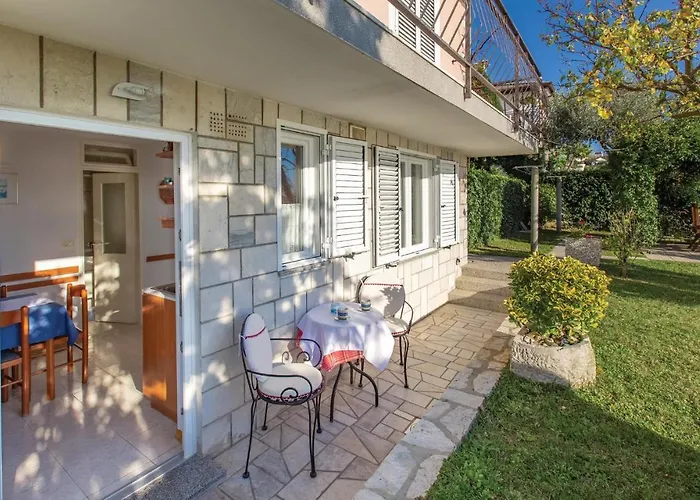 公寓 1 Bedroom Lovely In 皮兰