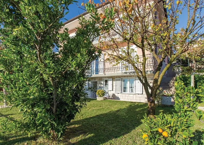 公寓 1 Bedroom Lovely In *